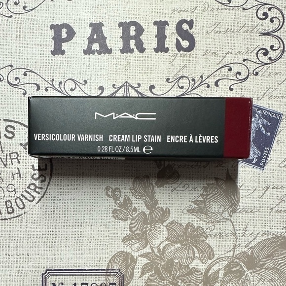 MAC *Serial Stain* Versicolour Varnish Cream Lip Stain .28 fl oz - Picture 7 of 9